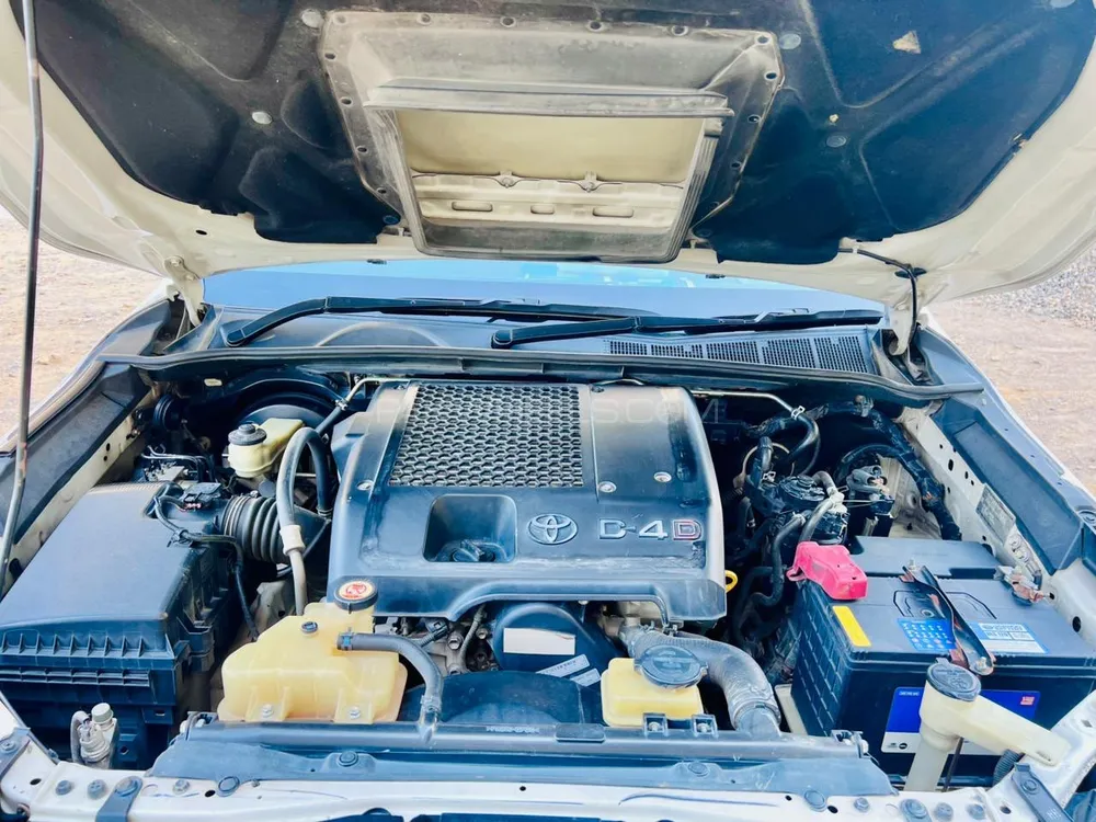Toyota Hilux 2017 for Sale in Islamabad Image-1