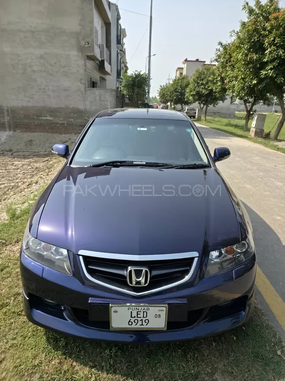 Honda Accord 2004 for Sale in Lahore Image-1