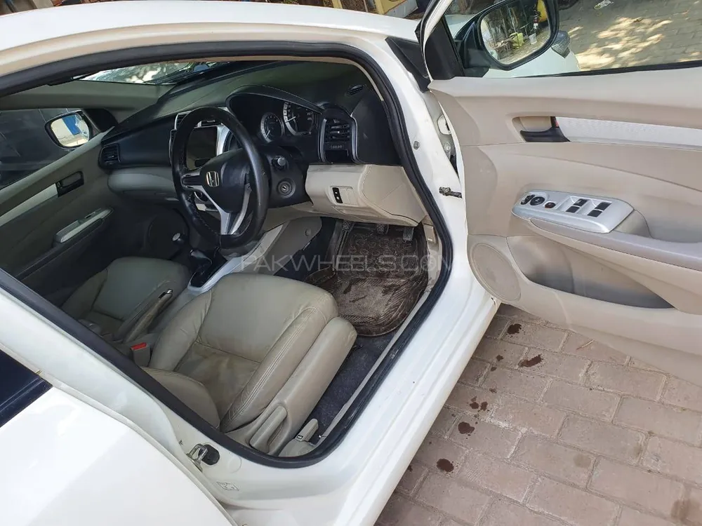 Honda City 2017 for Sale in Lahore Honda City 2017 for Sale in Lahore Image-9