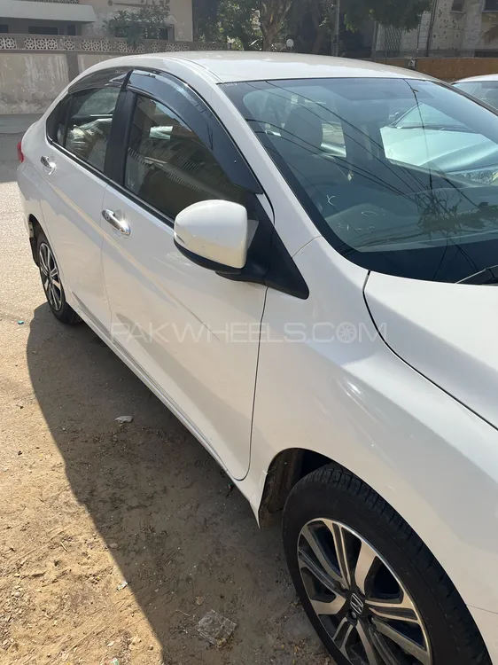 Honda City 2025 for Sale in Karachi Honda City 2025 for Sale in Karachi Image-3
