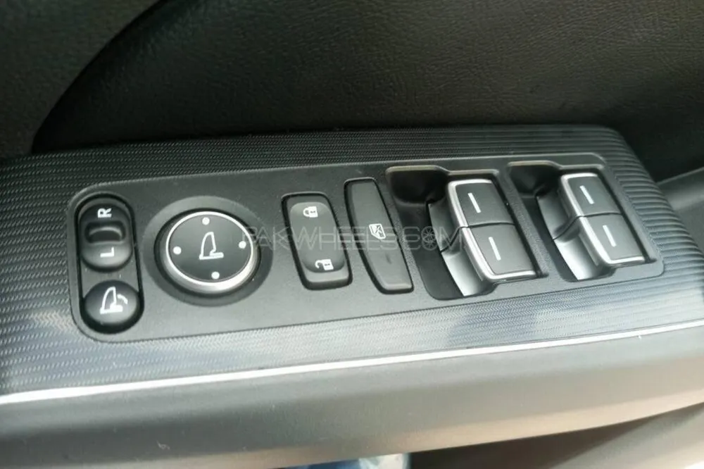 Honda Civic 2023 for Sale in Haripur Honda Civic 2023 for Sale in Haripur Image-12