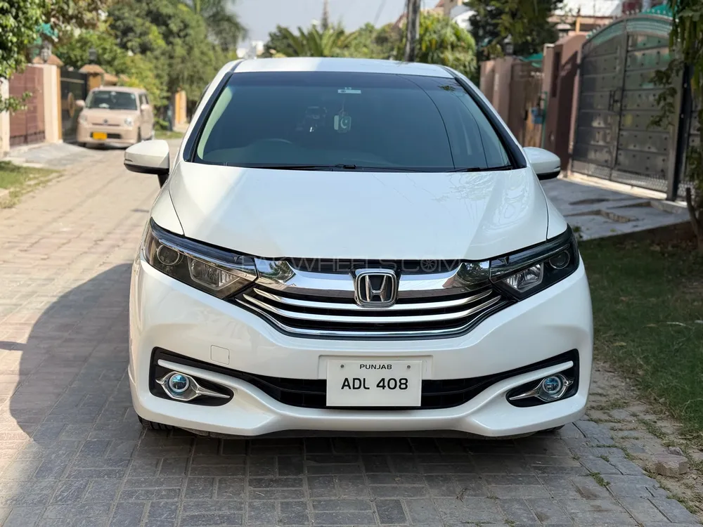 Honda Fit 2016 for Sale in Lahore Image-1