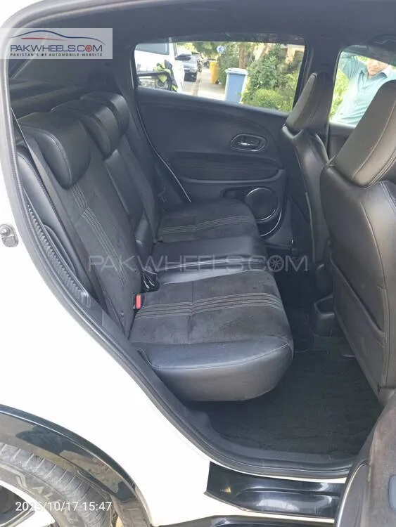 Honda Vezel 2018 for Sale in Karachi Honda Vezel 2018 for Sale in Karachi Image-10