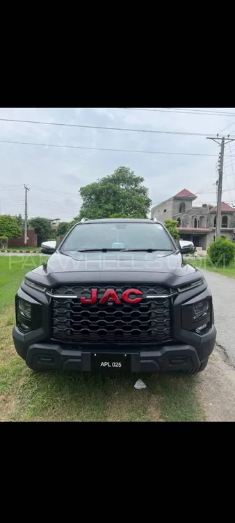 JAC T9 2025 for Sale in Lahore JAC T9 2025 for Sale in Lahore Image-1