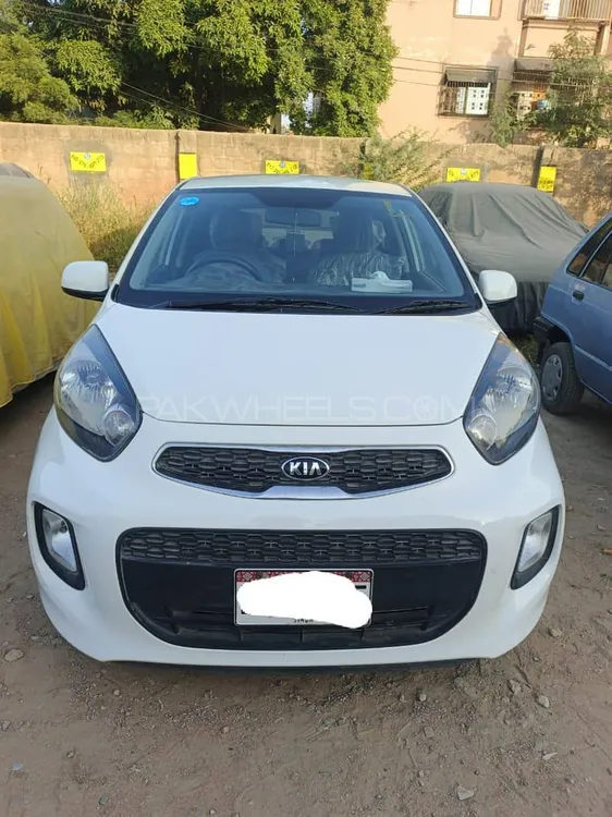 KIA Picanto 2023 for Sale in Karachi KIA Picanto 2023 for Sale in Karachi Image-4