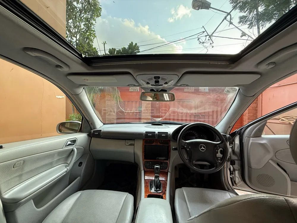 Mercedes Benz C Class 2001 for Sale in Karachi Mercedes Benz C Class 2001 for Sale in Karachi Image-18