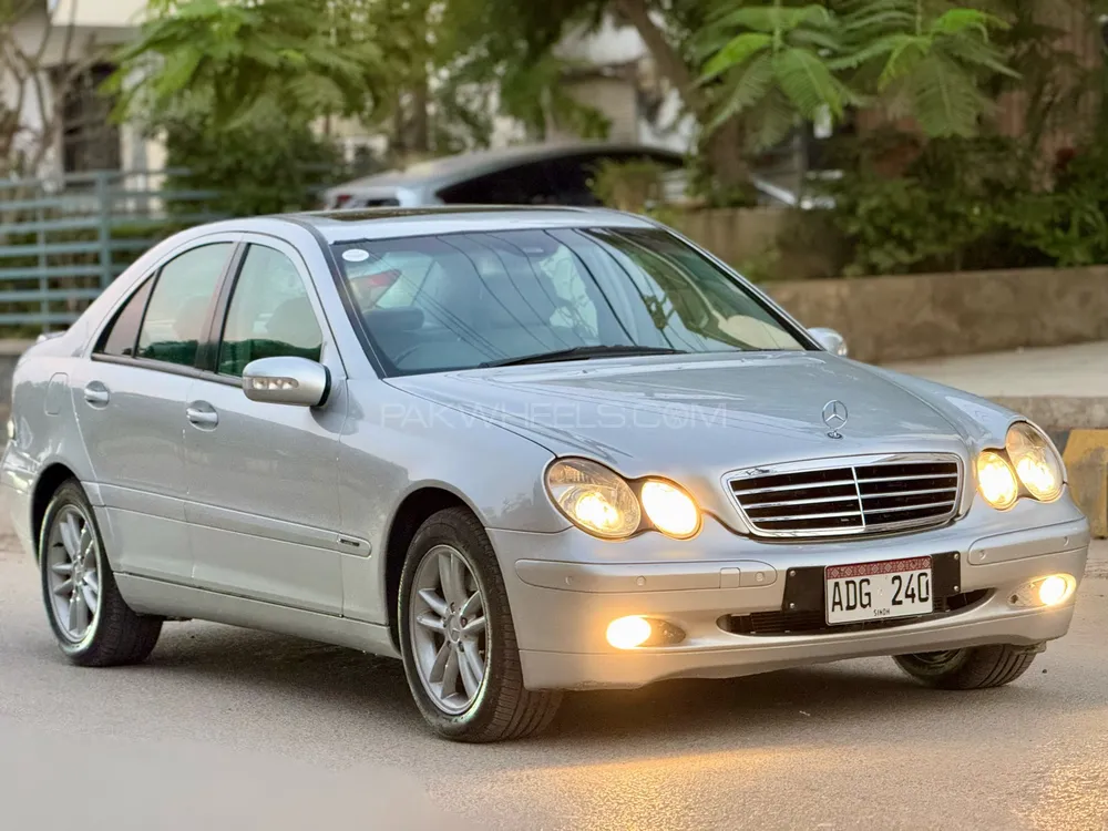 Mercedes Benz C Class 2001 for Sale in Karachi Mercedes Benz C Class 2001 for Sale in Karachi Image-9