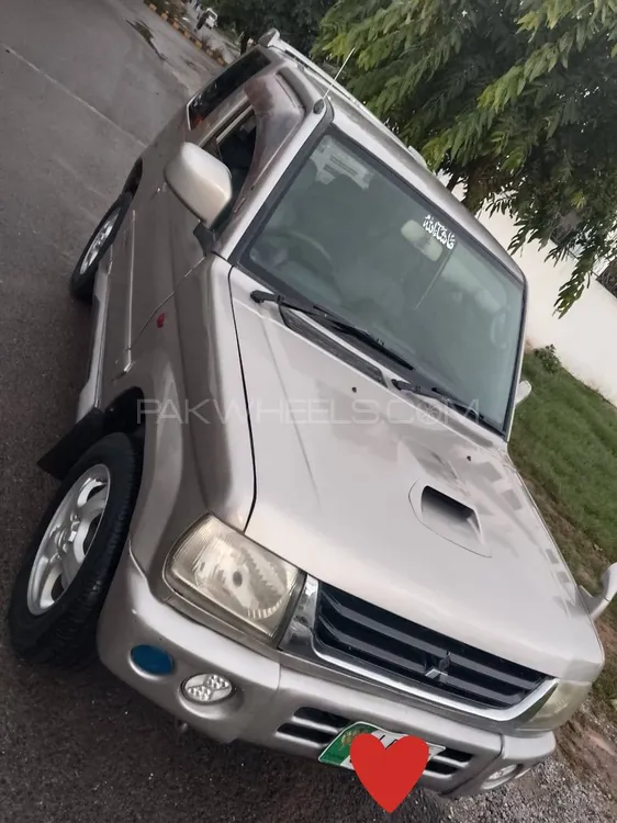 Mitsubishi Pajero Mini 2003 for Sale in Islamabad Image-1