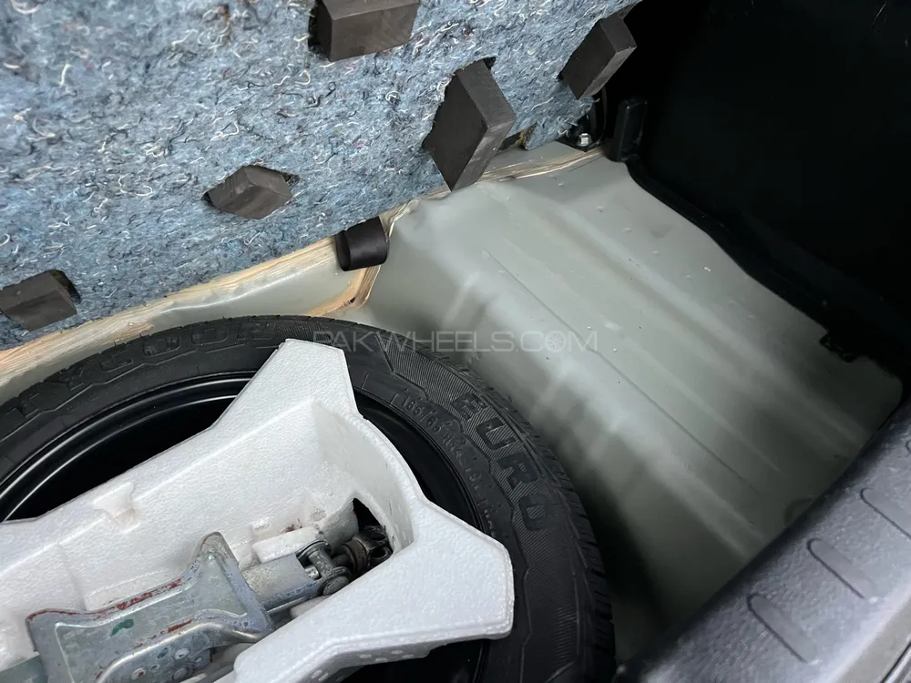 Suzuki Cultus 2021 for Sale in Lahore Suzuki Cultus 2021 for Sale in Lahore Image-12