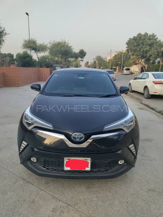 Toyota C-HR 2018 for Sale in Karachi Image-1