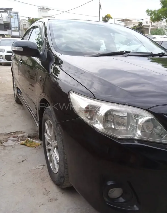 Toyota Corolla 2013 for Sale in Karachi Image-1