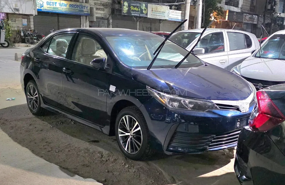 Toyota Corolla 2020 for Sale in Karachi Image-1