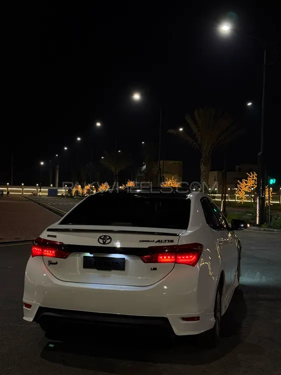 Toyota Corolla 2014 for Sale in Faisalabad Image-1