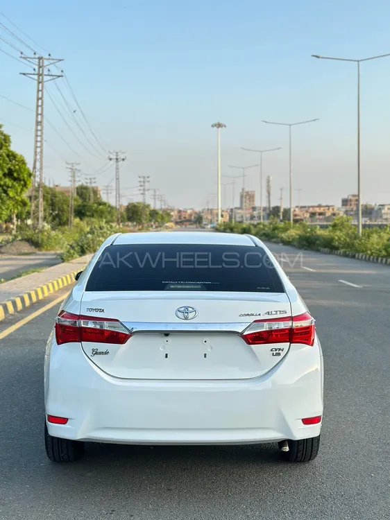 Toyota Corolla 2016 for Sale in Lahore Toyota Corolla 2016 for Sale in Lahore Image-2