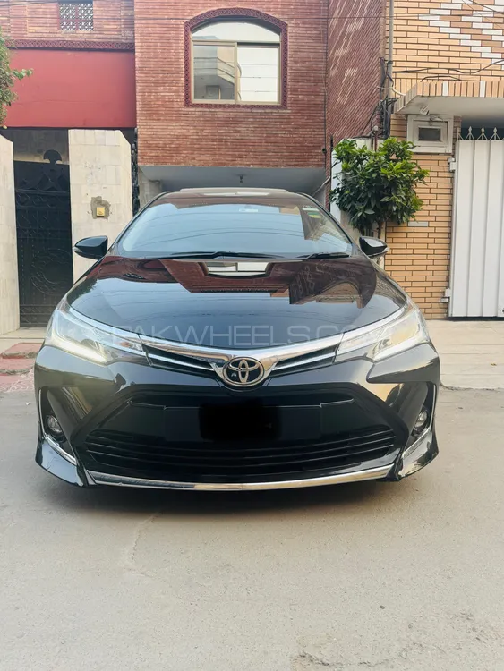 Toyota Corolla 2023 for Sale in Faisalabad Image-1