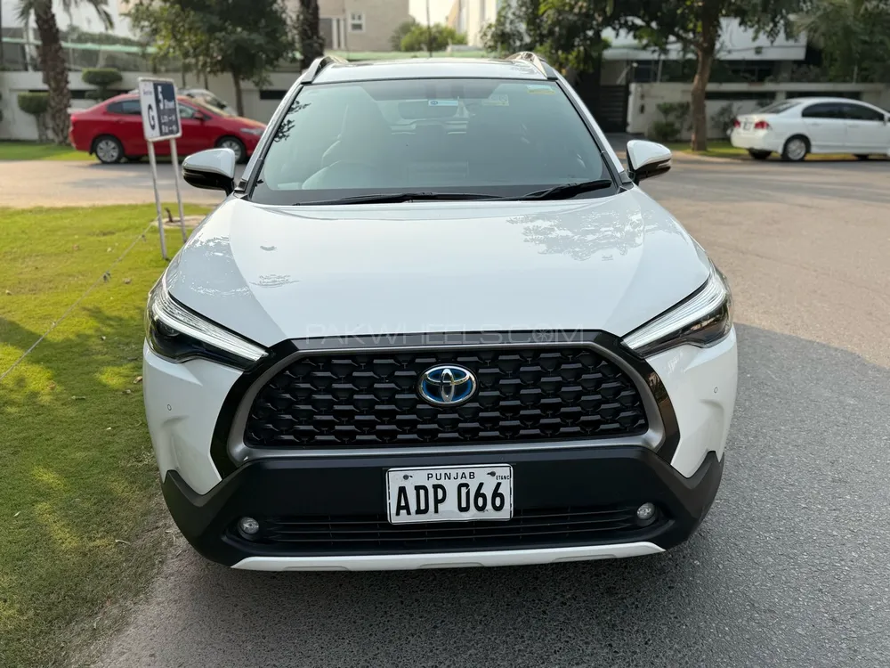 Toyota Corolla Cross 2024 for Sale in Lahore Image-1