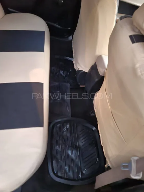 Toyota Corolla 2017 for Sale in Lahore Toyota Corolla 2017 for Sale in Lahore Image-11