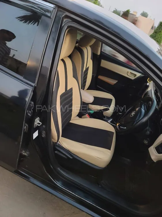 Toyota Corolla 2017 for Sale in Lahore Toyota Corolla 2017 for Sale in Lahore Image-9