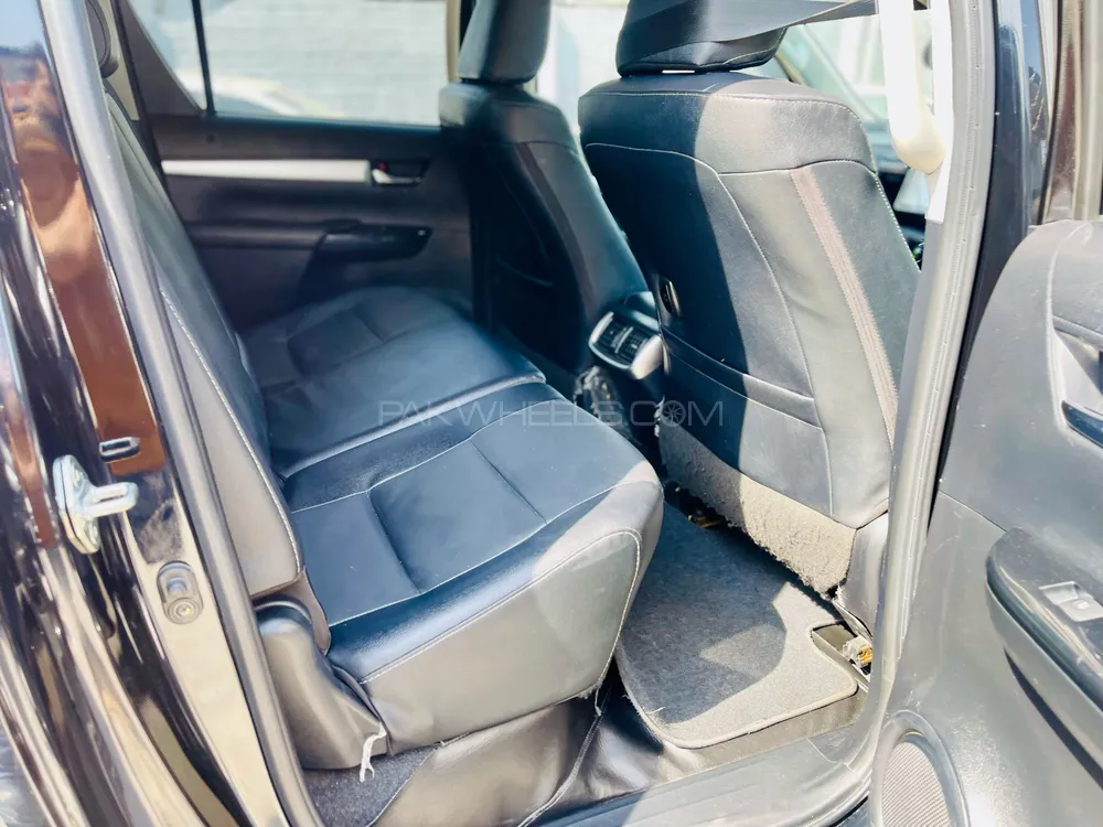 Toyota Hilux 2022 for Sale in Islamabad Toyota Hilux 2022 for Sale in Islamabad Image-14