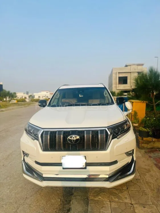Toyota Prado 2019 for Sale in Lahore Image-1