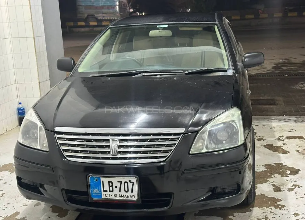 Toyota Premio 2004 for Sale in Islamabad Image-1