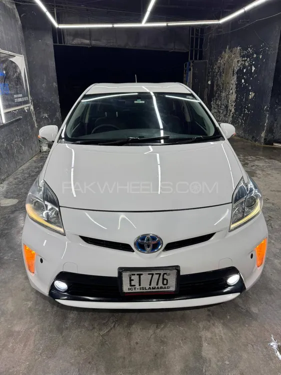 Toyota Prius 2012 for Sale in Islamabad Image-1