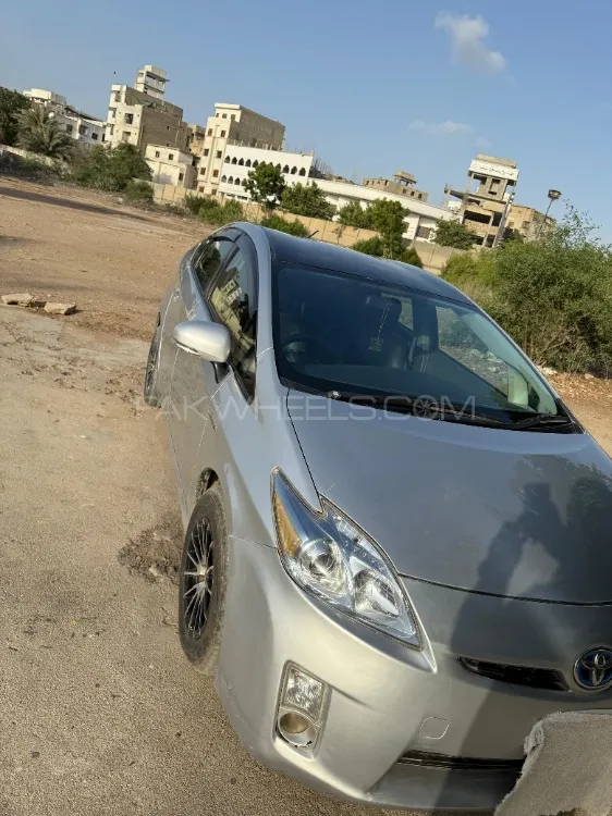 Toyota Prius 2011 for Sale in Karachi Image-1