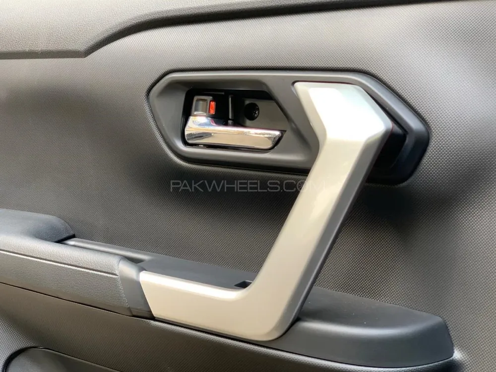 Toyota Raize 2020 for Sale in Karachi Toyota Raize 2020 for Sale in Karachi Image-11