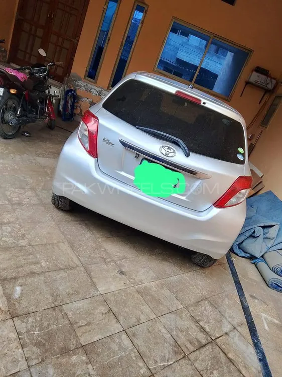 Toyota Vitz 2014 for Sale in Jhang Toyota Vitz 2014 for Sale in Jhang Image-5