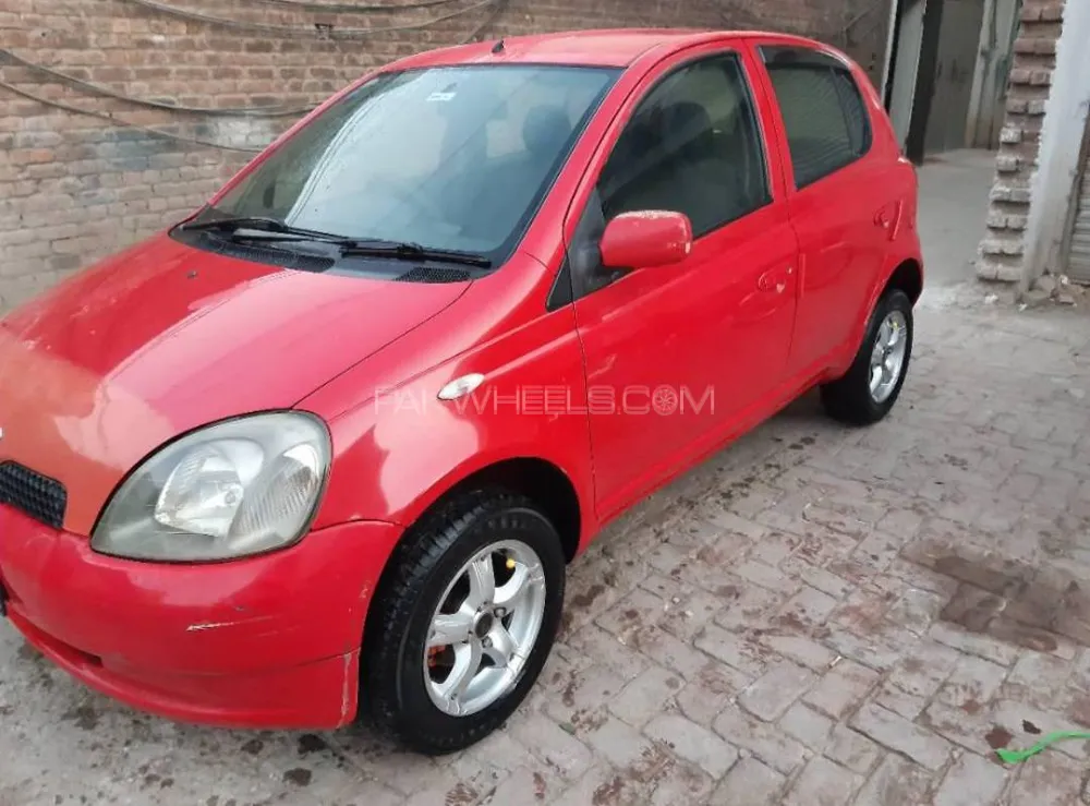 Toyota Vitz 1999 for Sale in Lahore Image-1