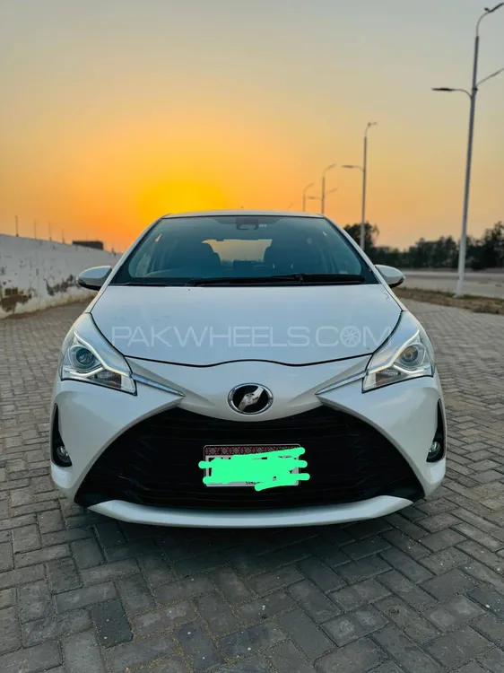Toyota Vitz 2019 for Sale in Karachi Image-1