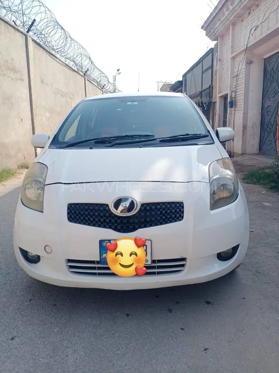 Toyota Vitz 2006 for Sale in Peshawar Image-1
