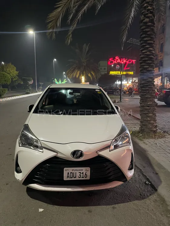 Toyota Vitz 2022 for Sale in Gujranwala Image-1