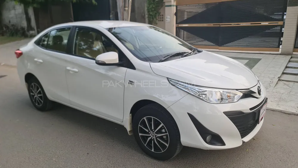 Toyota Yaris Sedan 2022 for Sale in Lahore Image-1
