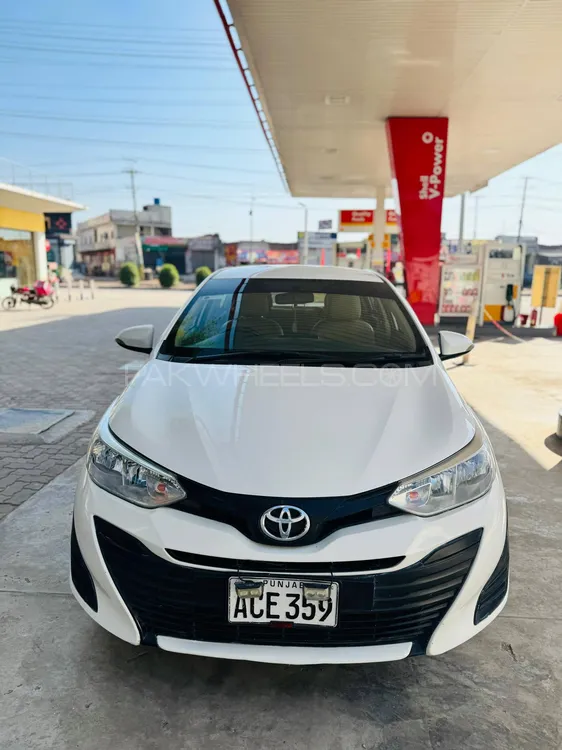 Toyota Yaris Sedan 2021 for Sale in Multan Image-1