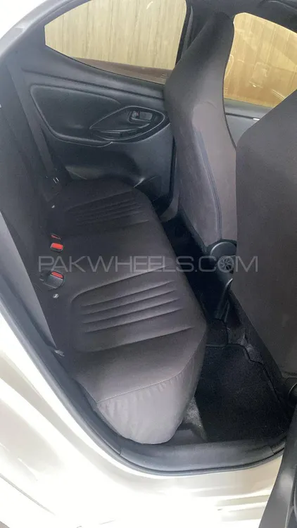 Toyota Yaris Hatchback 2024 for Sale in Sialkot Toyota Yaris Hatchback 2024 for Sale in Sialkot Image-18
