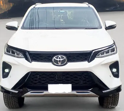Toyota Fortuner Legender  2024