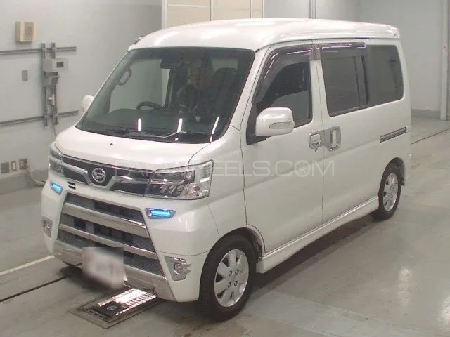 Daihatsu Atrai Wagon 2020 for Sale in Karachi Image-1