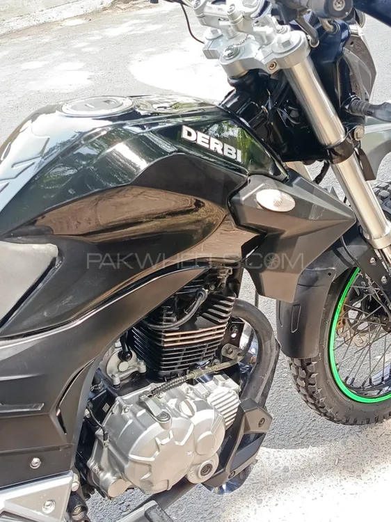Derbi ETX 150 2018 for Sale Derbi ETX 150 2018 for Sale Image-2