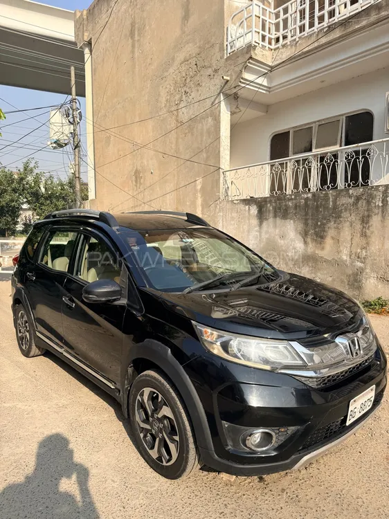 Honda BR-V 2018 for Sale in Lahore Image-1