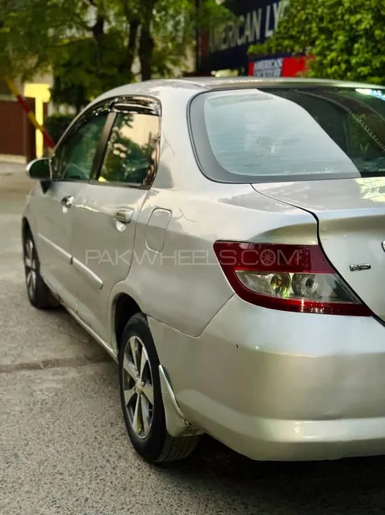 Honda City 2005 for Sale in Lahore Image-1