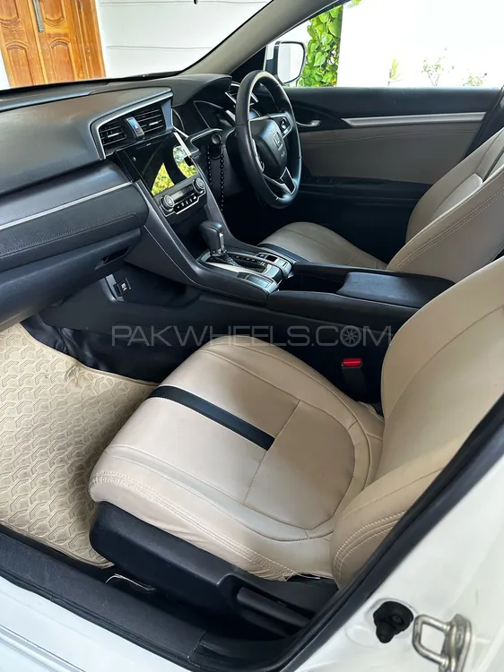 Honda Civic 2018 for Sale in Islamabad Honda Civic 2018 for Sale in Islamabad Image-4