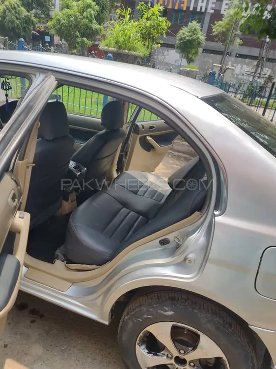 ہونڈا سوک 2004 for Sale in لاہور ہونڈا سوک 2004 for Sale in لاہور Image-9