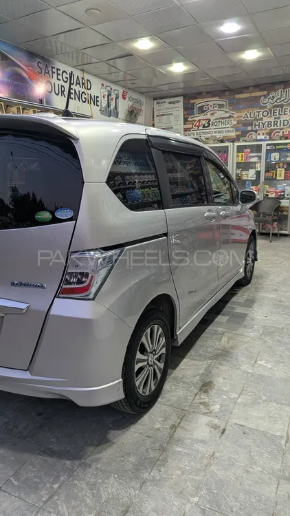 Honda Freed 2012 for Sale in Sialkot Honda Freed 2012 for Sale in Sialkot Image-3