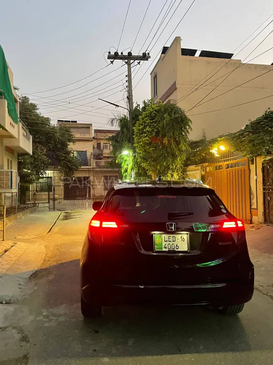 ہونڈا ویزِل 2016 for Sale in لاہور ہونڈا ویزِل 2016 for Sale in لاہور Image-3