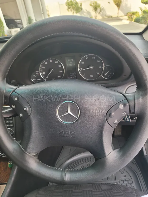 مرسڈیز بینز سی کلاس 2007 for Sale in اسلام آباد مرسڈیز بینز سی کلاس 2007 for Sale in اسلام آباد Image-7