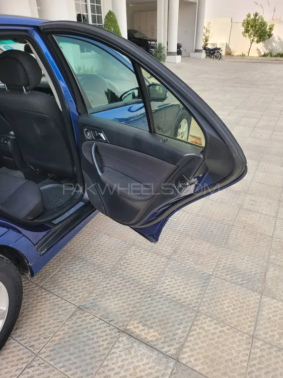 مرسڈیز بینز سی کلاس 2007 for Sale in اسلام آباد مرسڈیز بینز سی کلاس 2007 for Sale in اسلام آباد Image-9