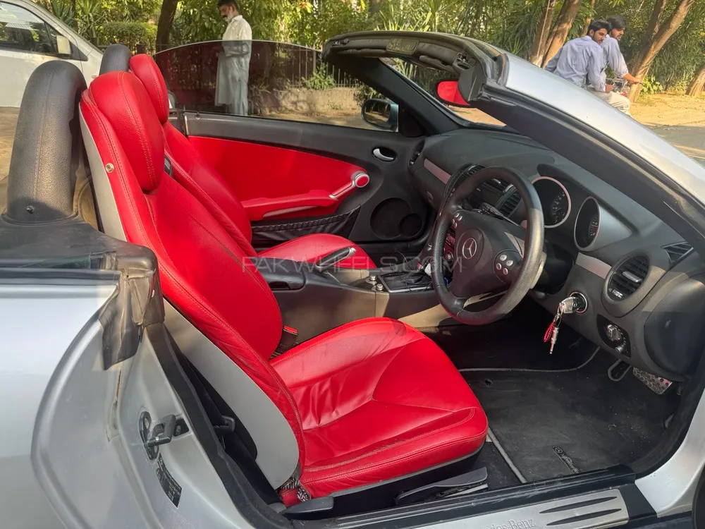 Mercedes Benz SLK Class 2007 for Sale in Lahore Mercedes Benz SLK Class 2007 for Sale in Lahore Image-17