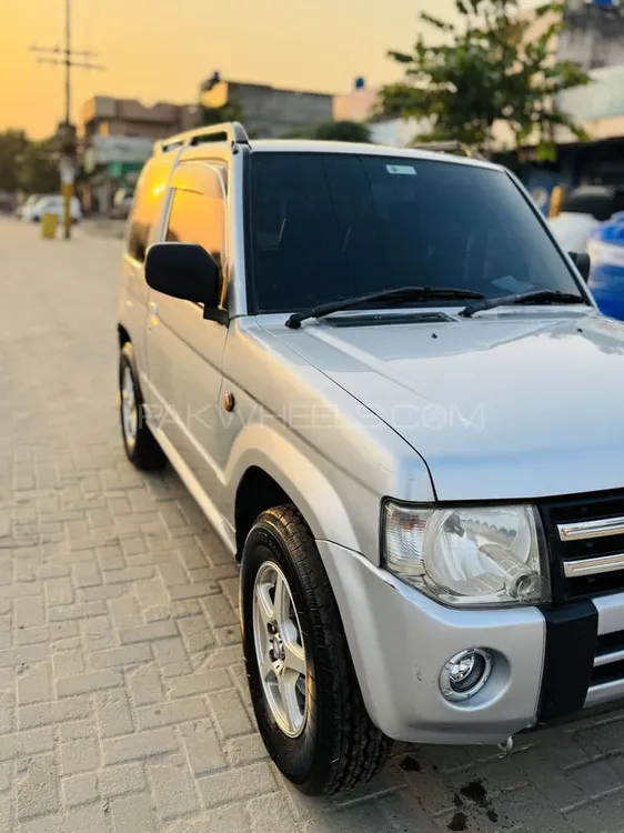 Mitsubishi Pajero Mini 2011 for Sale in Sialkot Mitsubishi Pajero Mini 2011 for Sale in Sialkot Image-1