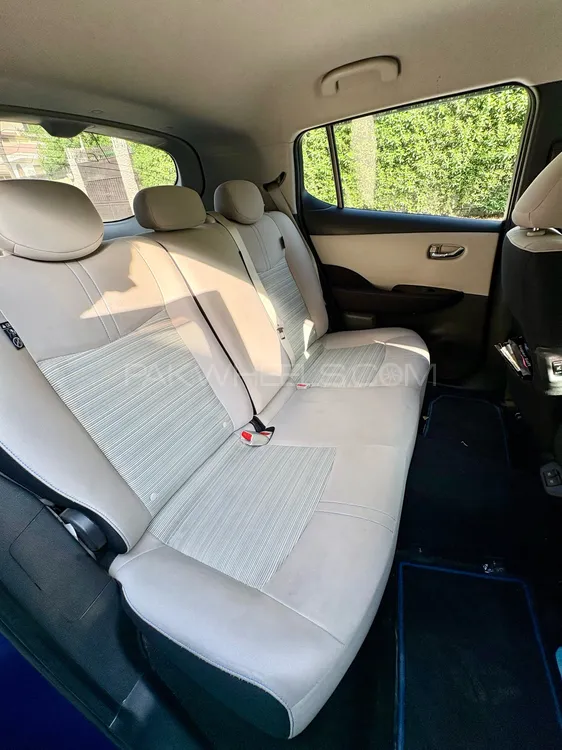نسان لیف 2020 for Sale in کراچی نسان لیف 2020 for Sale in کراچی Image-13